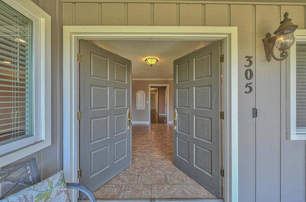 Salinas, CA 93901,305 La Jolla CIR