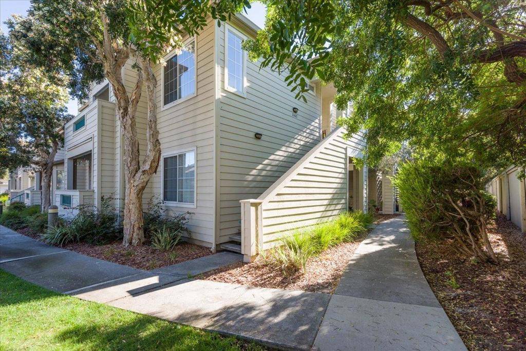 Redwood City, CA 94065,2402 Hastings Shore LN