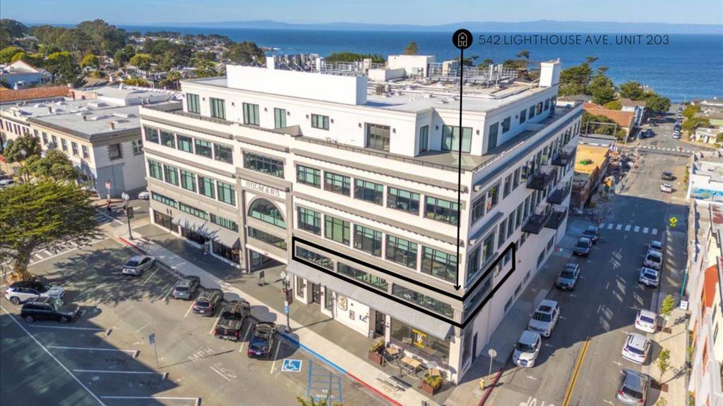 Pacific Grove, CA 93950,542 Lighthouse AVE #203