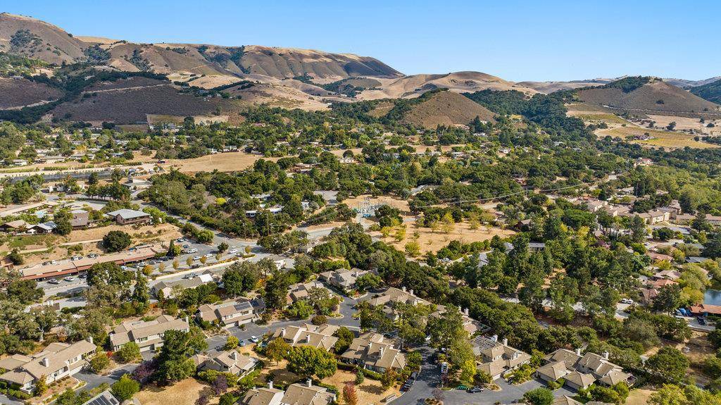 Carmel Valley, CA 93924,134 White Oaks LN