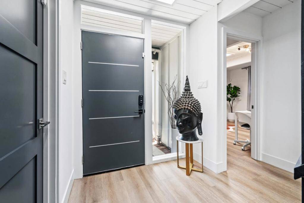 Palo Alto, CA 94303,3433 Kenneth DR