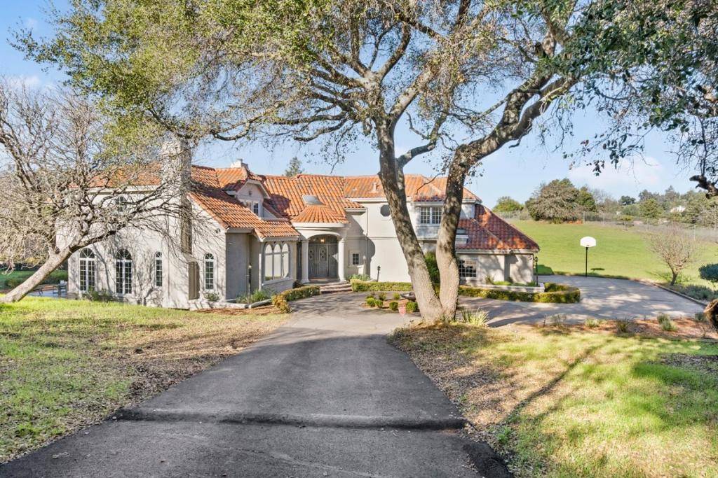Los Altos Hills, CA 94022,13206 Wright WAY
