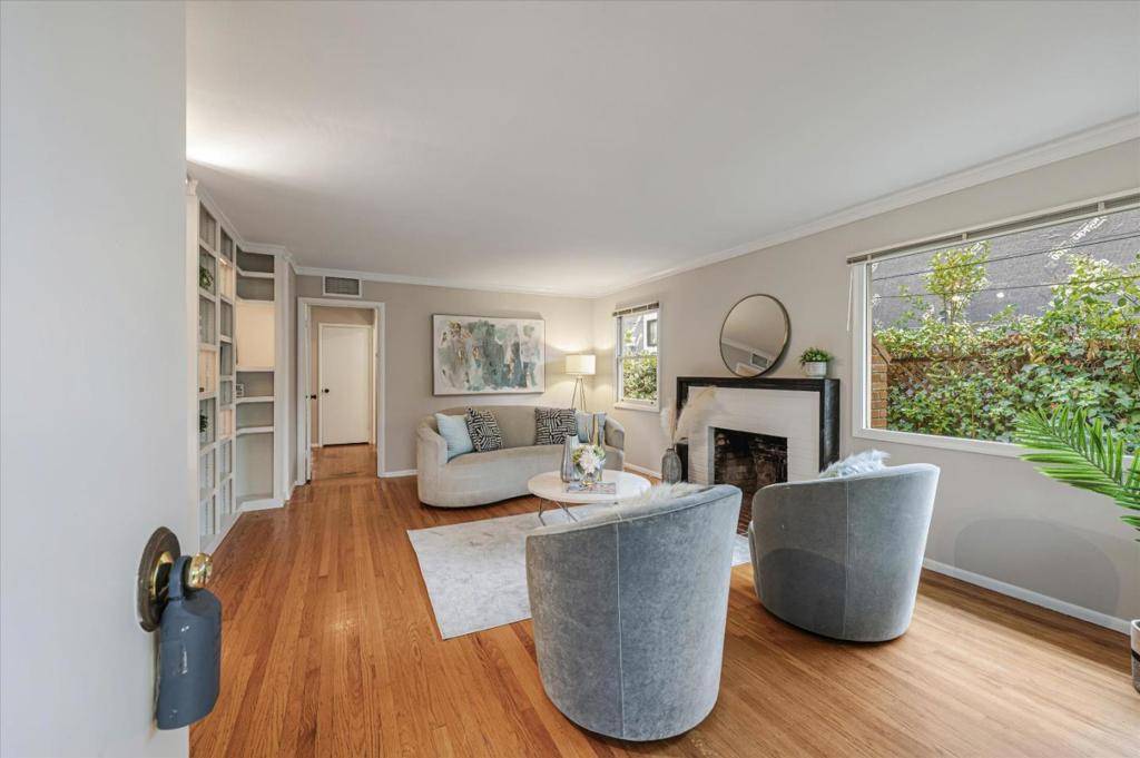 Larkspur, CA 94939,419 Holcomb AVE