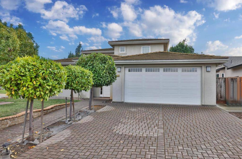 Cupertino, CA 95014,7510 Rainbow DR