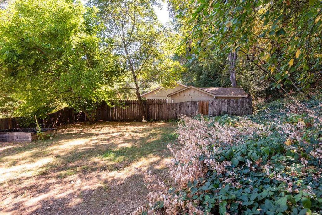 Angwin, CA 94508,365 Circle DR