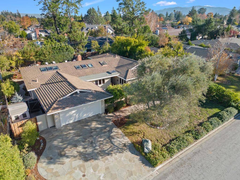 Saratoga, CA 95070,13060 La Vista DR