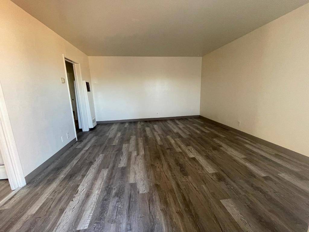 Sunnyvale, CA 94085,727 E Duane AVE