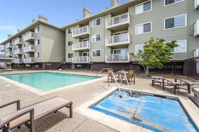 Millbrae, CA 94030,300 MURCHISON DR #217