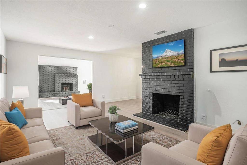 Sacramento, CA 95824,4116 43rd AVE