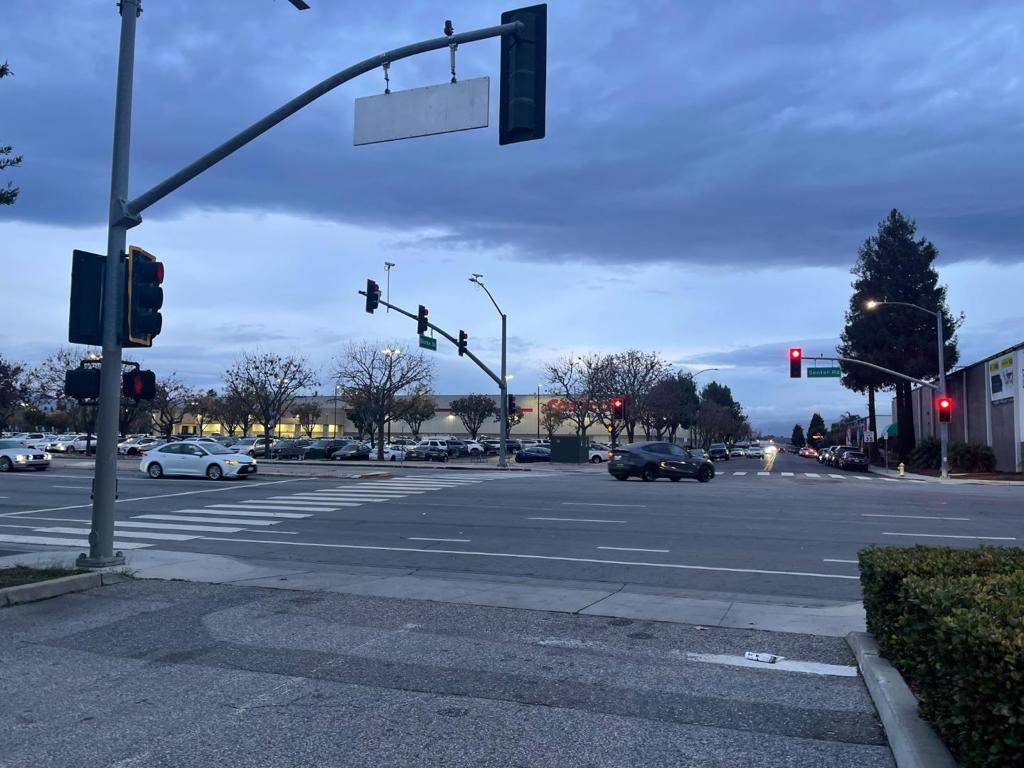 San Jose, CA 95112,2114 2114 Senter RD #3