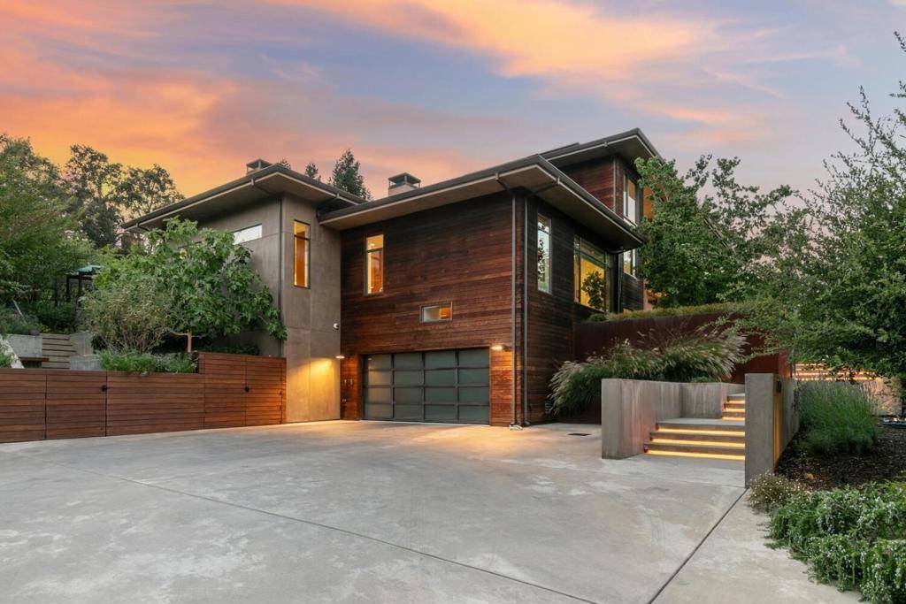 Hillsborough, CA 94010,2140 Forest View AVE
