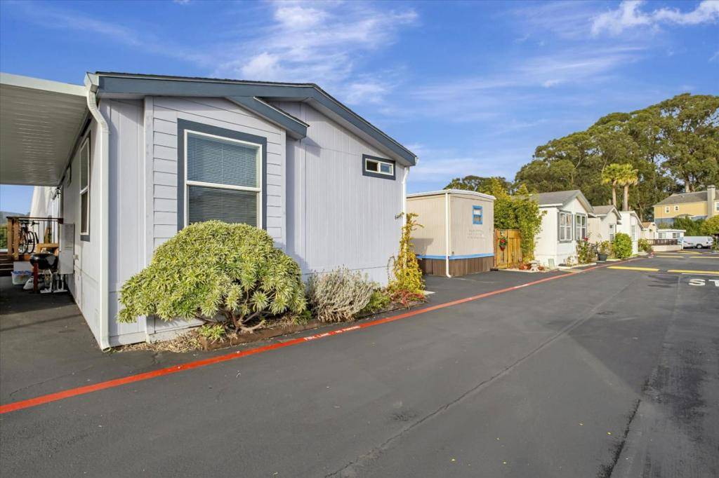 Santa Cruz, CA 95060,170 W Cliff DR