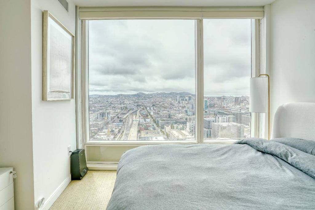 San Francisco, CA 94105,425 1st ST #3705