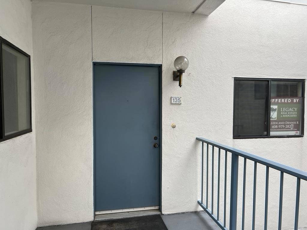 San Jose, CA 95129,4691 Albany CIR #135