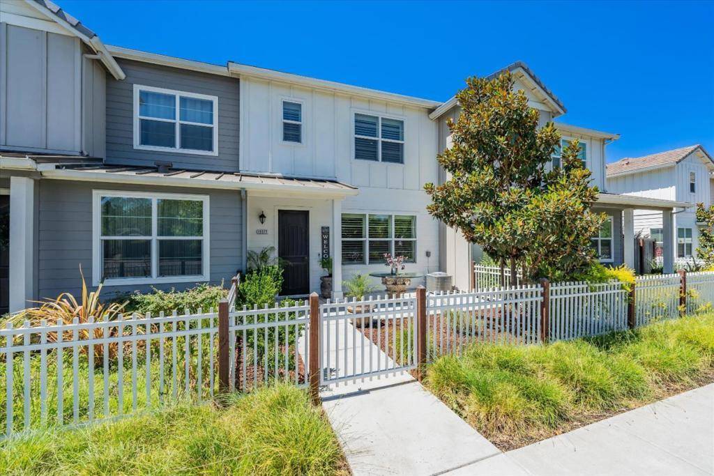 Morgan Hill, CA 95037,15517 Monterey ST