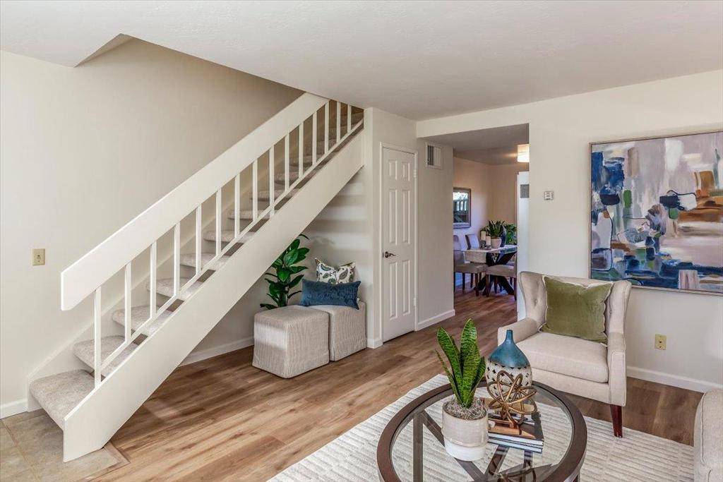 Los Gatos, CA 95032,120 Oak Rim WAY #2