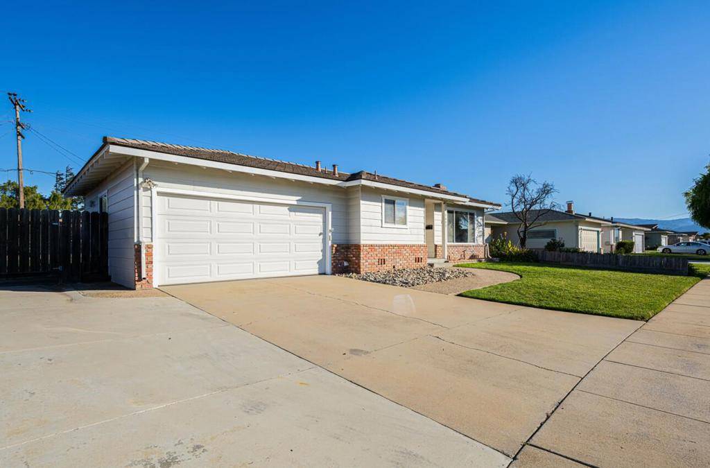 Salinas, CA 93906,1643 Cupertino WAY