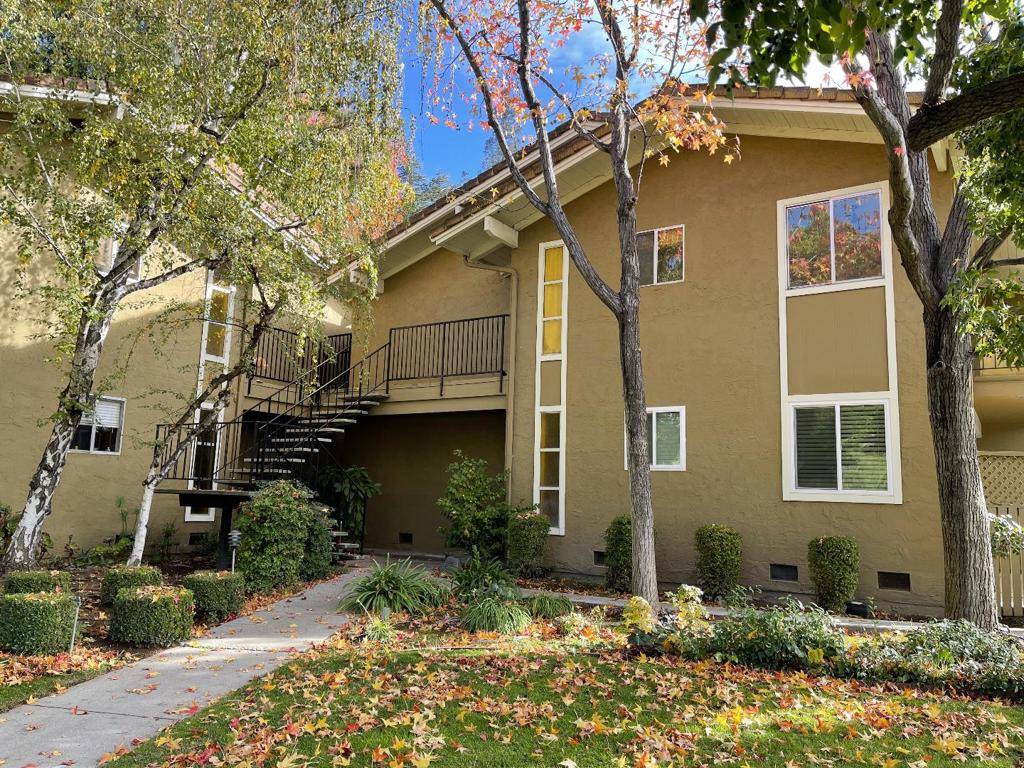 Los Gatos, CA 95032,420 Alberto WAY #5