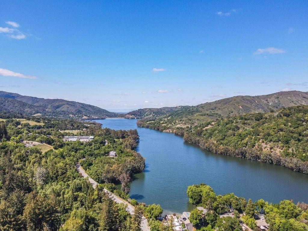 Los Gatos, CA 95033,20420 Idylwild RD