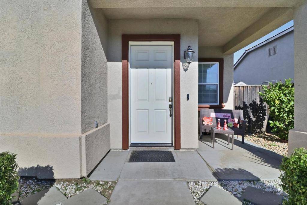 Manteca, CA 95337,1663 Star Tulip ST