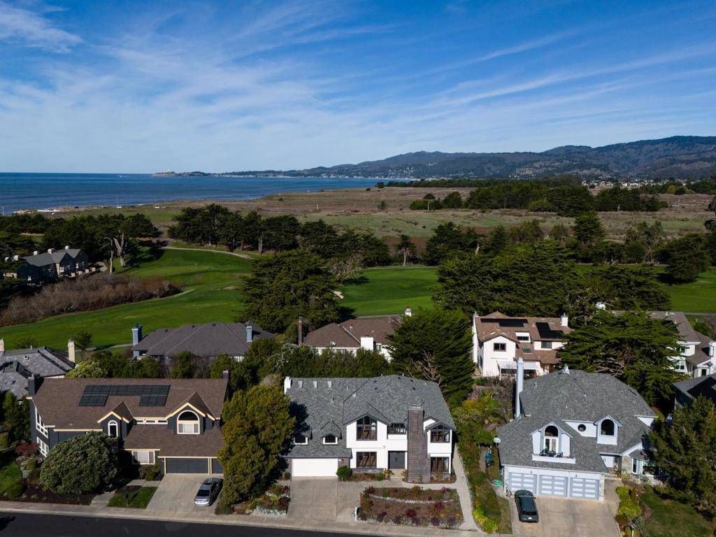 Half Moon Bay, CA 94019,11 Fairway PL