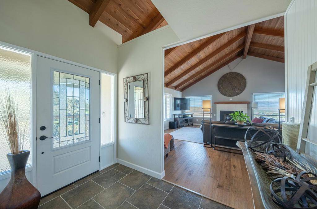 Salinas, CA 93908,22557 Black Mountain RD