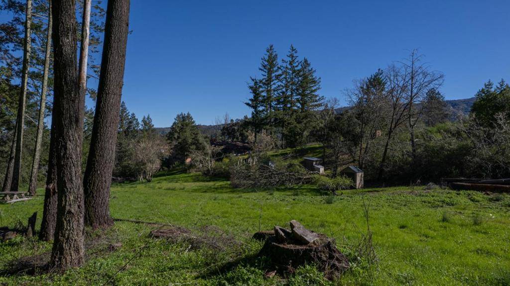 Los Gatos, CA 95033,22065 Old Santa Cruz HWY