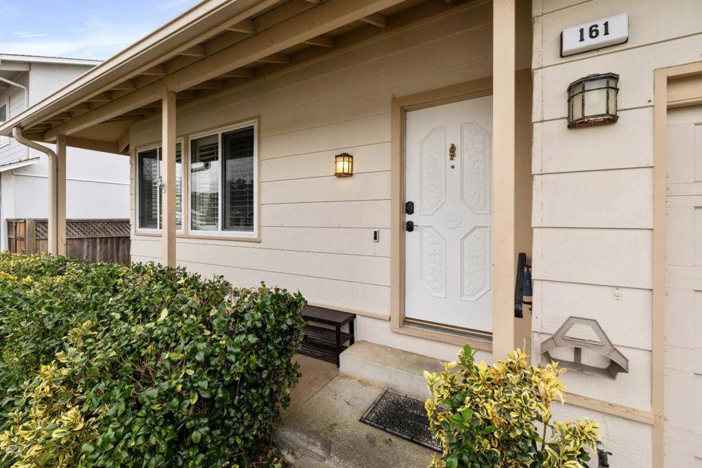 Half Moon Bay, CA 94019,161 Shelter Cove DR