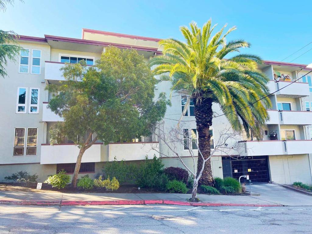 Oakland, CA 94611,127 Bayo Vista AVE #205