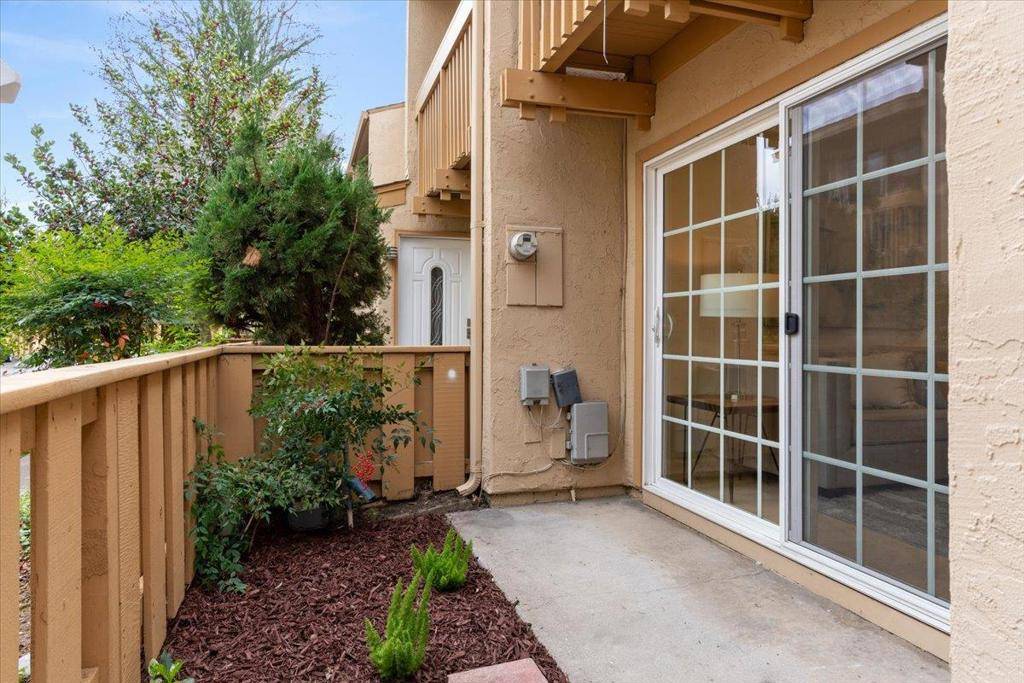 Sunnyvale, CA 94087,125 Connemara WAY #170