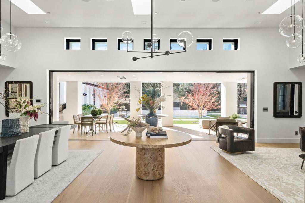 Monte Sereno, CA 95030,18240 Bancroft AVE