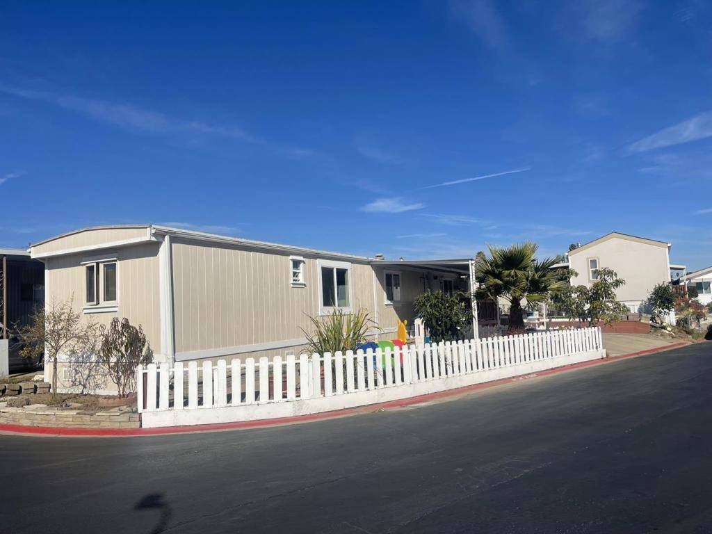 Salinas, CA 93906,255 E Bolivar ST