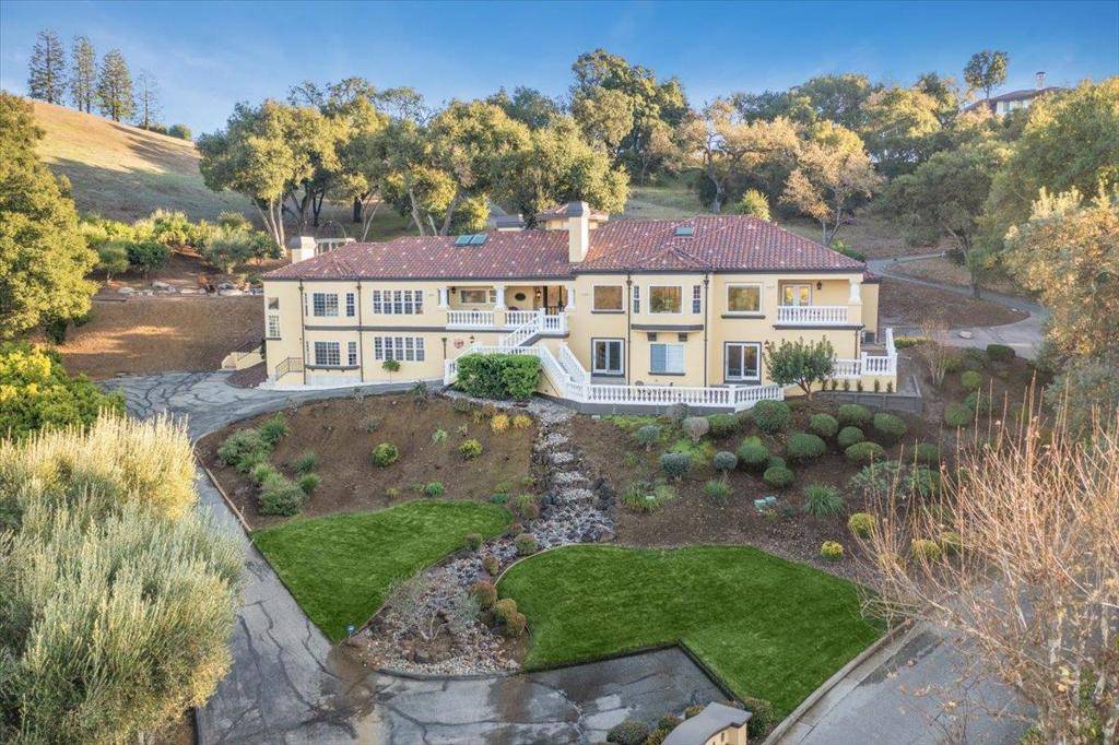 Morgan Hill, CA 95037,385 Atherton WAY
