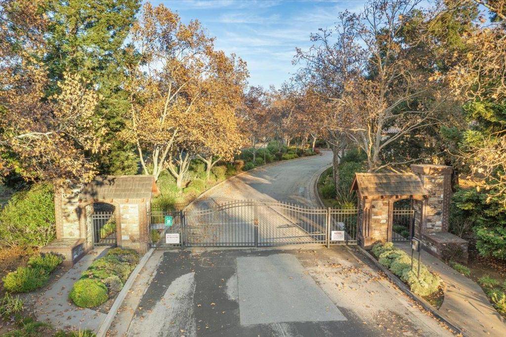Morgan Hill, CA 95037,385 Atherton WAY