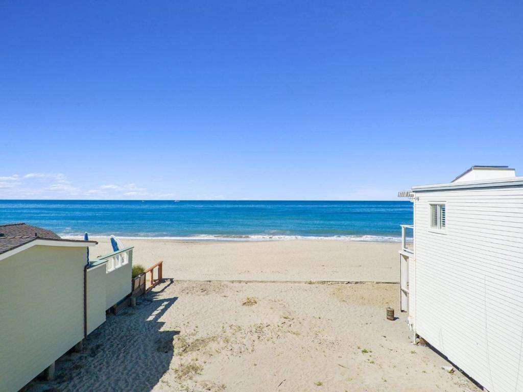 Aptos, CA 95003,535 Beach DR