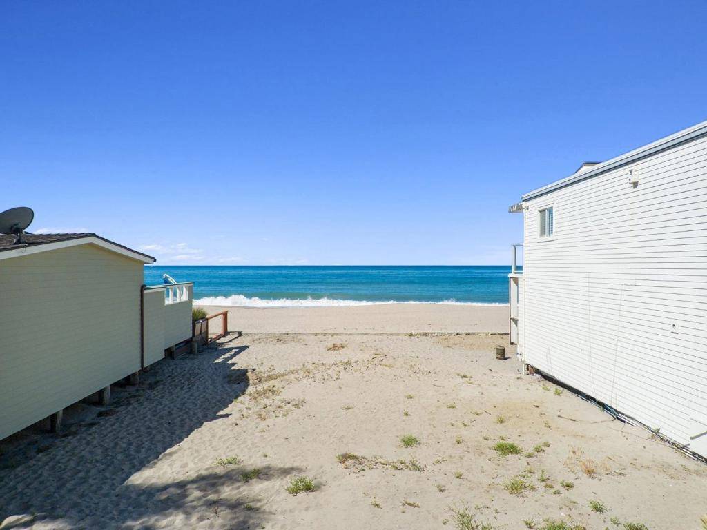 Aptos, CA 95003,535 Beach DR