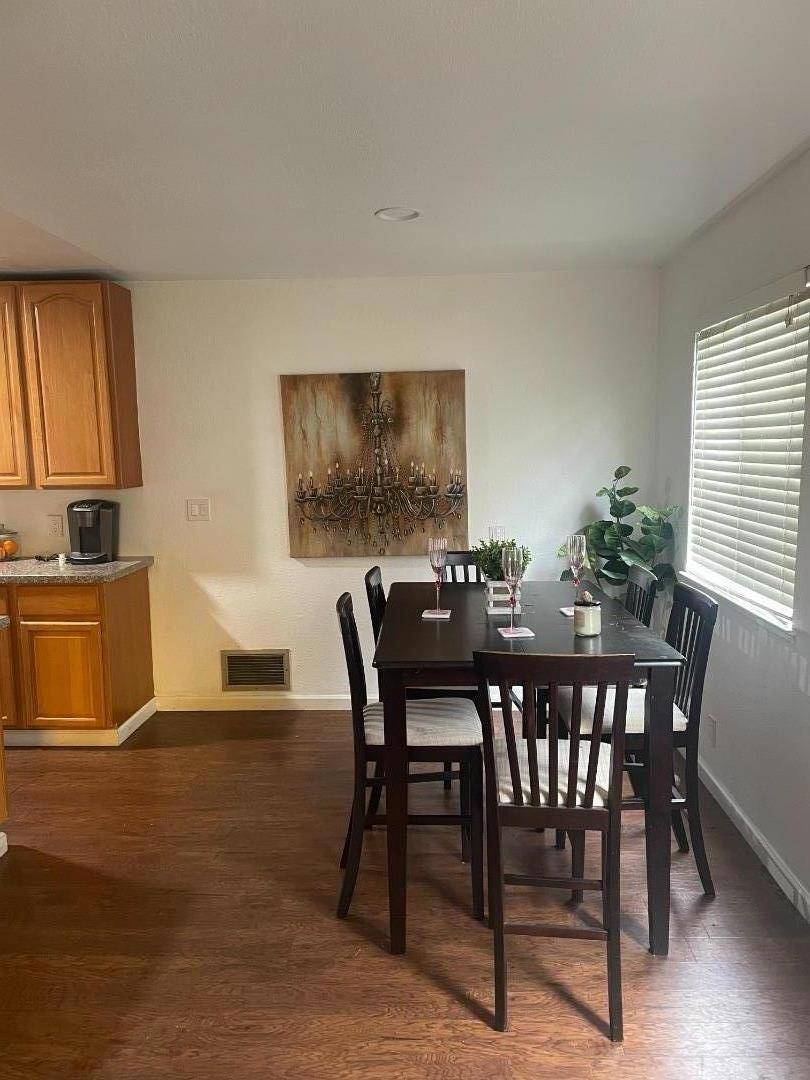 San Jose, CA 95123,5742 Playa Del Rey #3