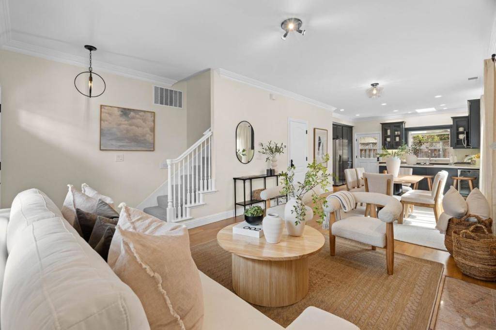 Mountain View, CA 94041,217 Pettis AVE