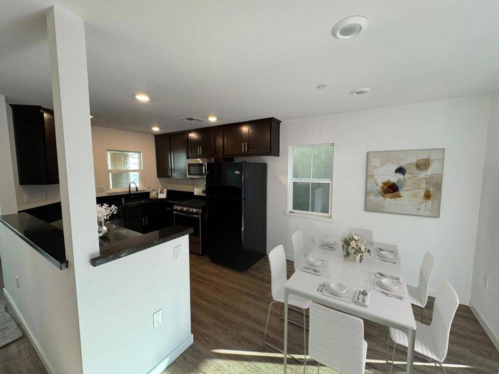 Salinas, CA 93906,19830 Gabilan View DR