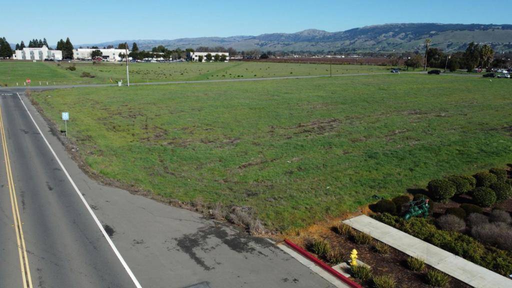 Gilroy, CA 95020,700 Las Animas AVE