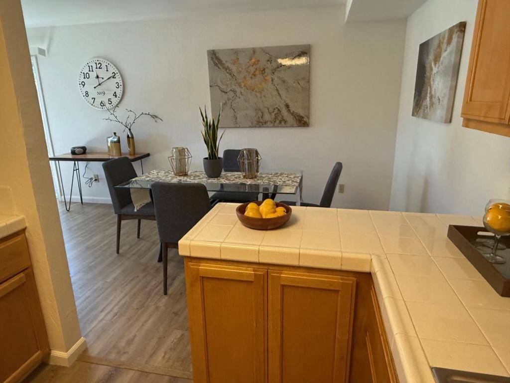 Santa Clara, CA 95051,1750 Halford AVE #101