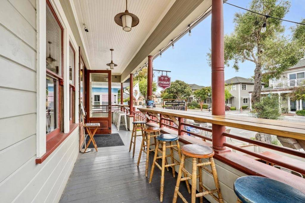 Half Moon Bay, CA 94019,730 Main ST
