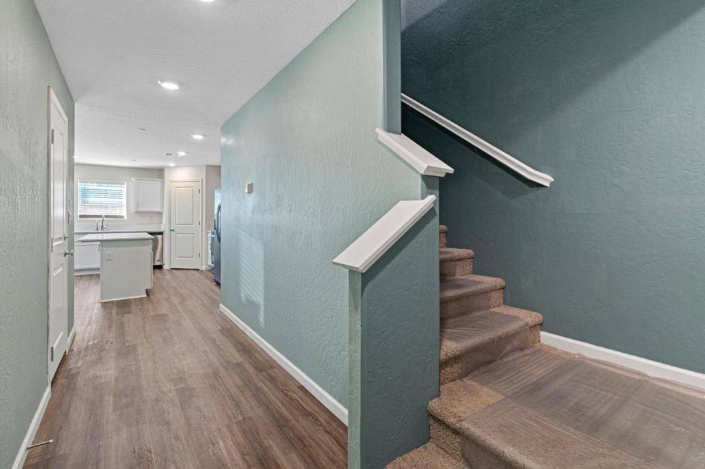 2101 Coulter LN Los Banos, CA 93635