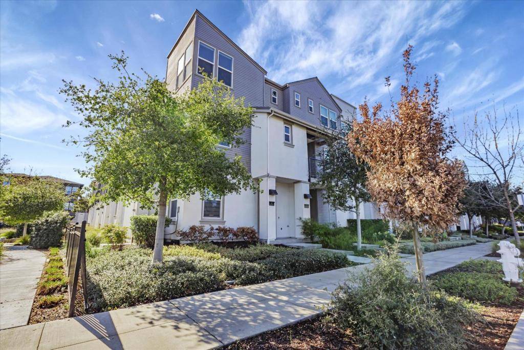 Sunnyvale, CA 94085,920 E Duane AVE #8