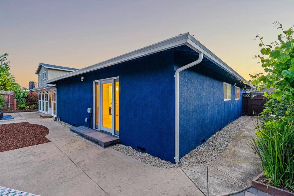Soquel, CA 95073,2650 Gary DR