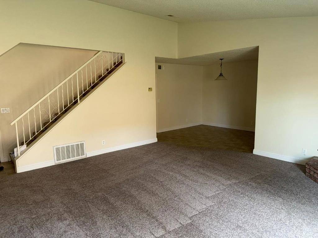 Salinas, CA 93907,592 Powell ST