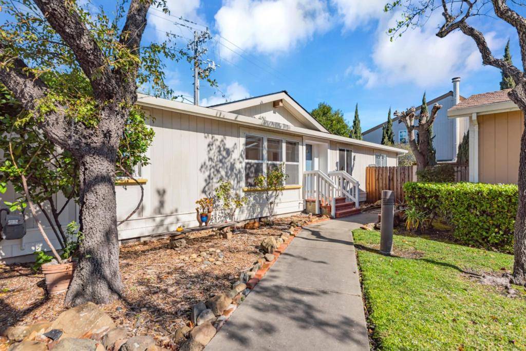 Hayward, CA 94544,27950 Lancelot CT