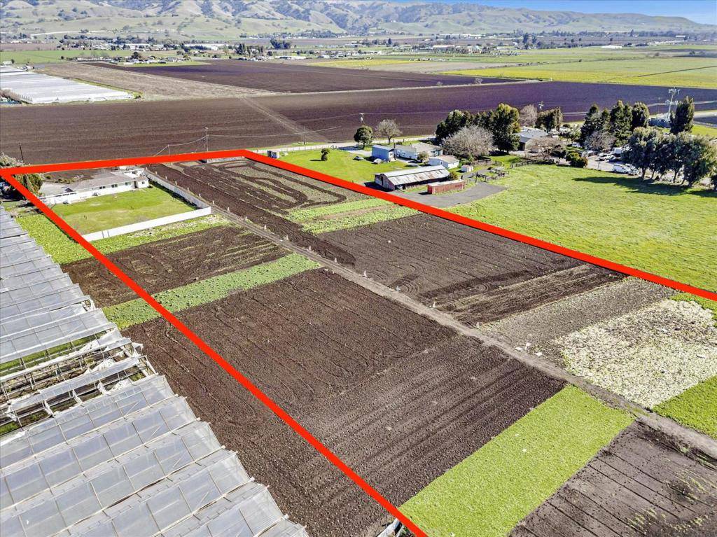 Gilroy, CA 95020,7381 Furlong AVE