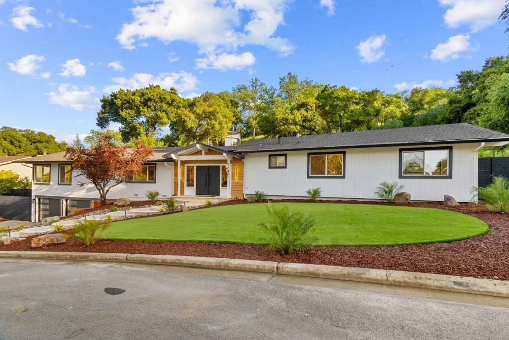 San Jose, CA 95120,7090 Wooded Lake DR