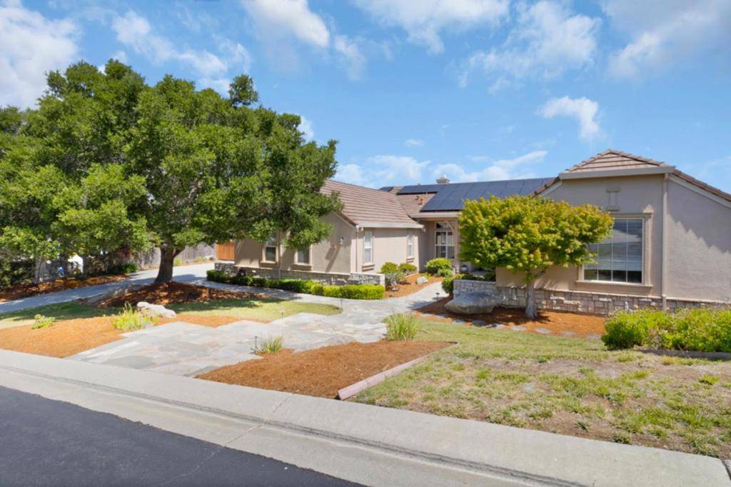 San Juan Bautista, CA 95045,820 Via Vaquero Norte